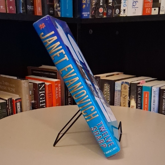 Twelve Sharp by Janet Evanovich Hardcover - Picture 3 of 3